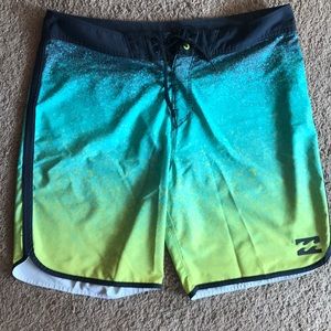 Billabong surf shorts 🏄🏽♂️